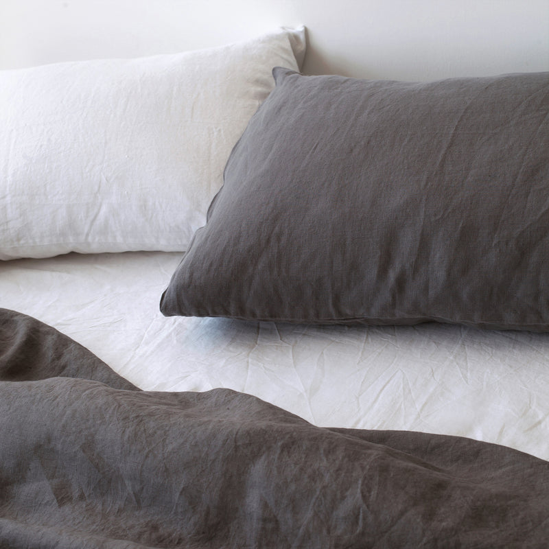 CLASSIC PILLOWCASES, CHARCOAL